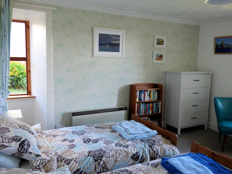 dowstairs twin single bedroom twin bed