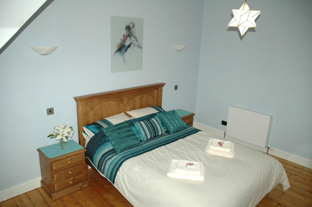 The luxurious and spacious Harbour View bedroom The luxurious and spacious Harbour View bedroom