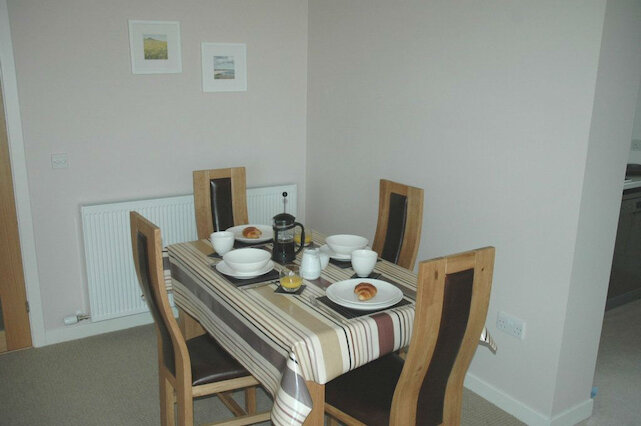 Quality oak dining suite