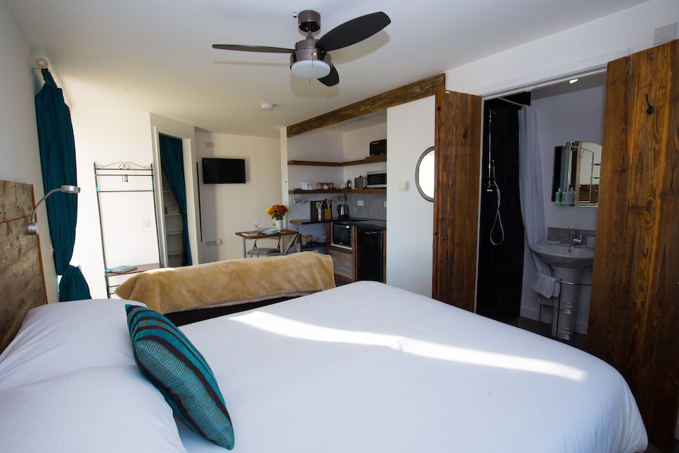 Mogill Cozy self-catering apartment, with cliff views and spa facility