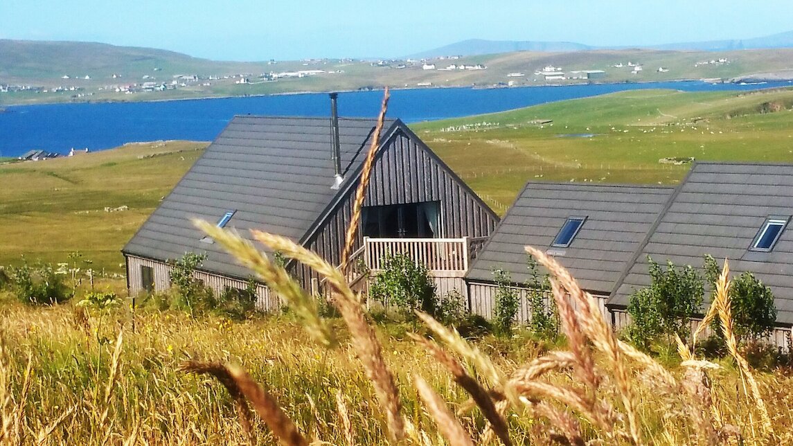 Cozy self-catering apartment, with cliff views and spa facility